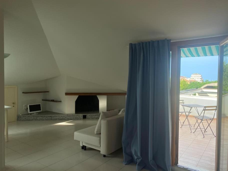 La Terrazza Sul Tetto Apartamento Porto San Giorgio Exterior foto